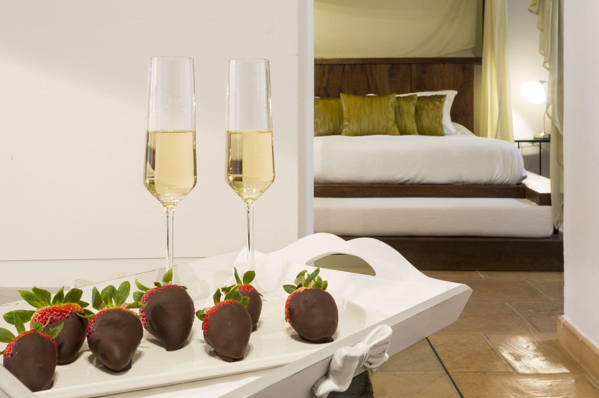 Joan Capo - Adults Only Hotel 4*